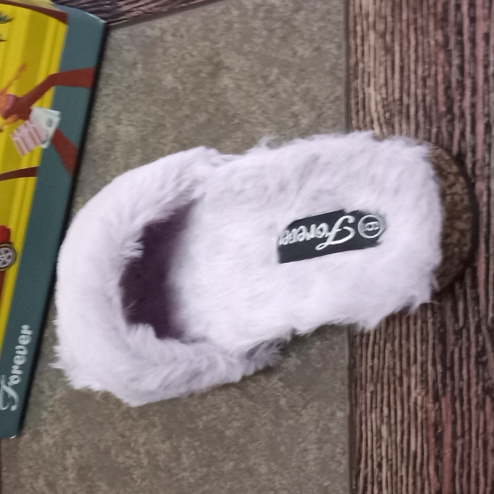 Purple Slipers - Picture 3 of 5